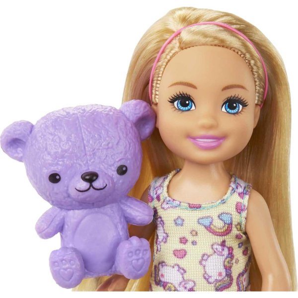 barbie club chelsea doll & bedroom playset3