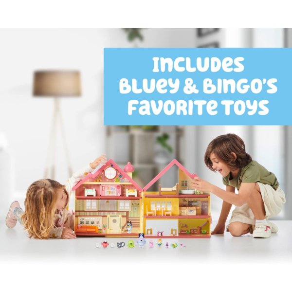 bluey ultimate lights & sounds playhouse & toy box, 2.5 3 inch figures3
