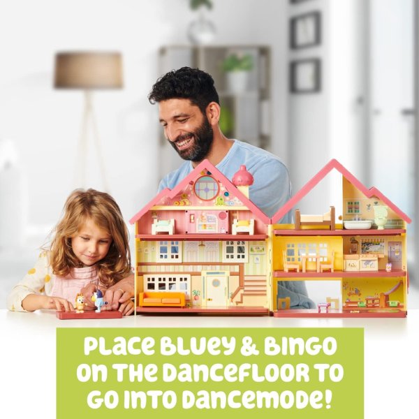 bluey ultimate lights & sounds playhouse & toy box, 2.5 3 inch figures5
