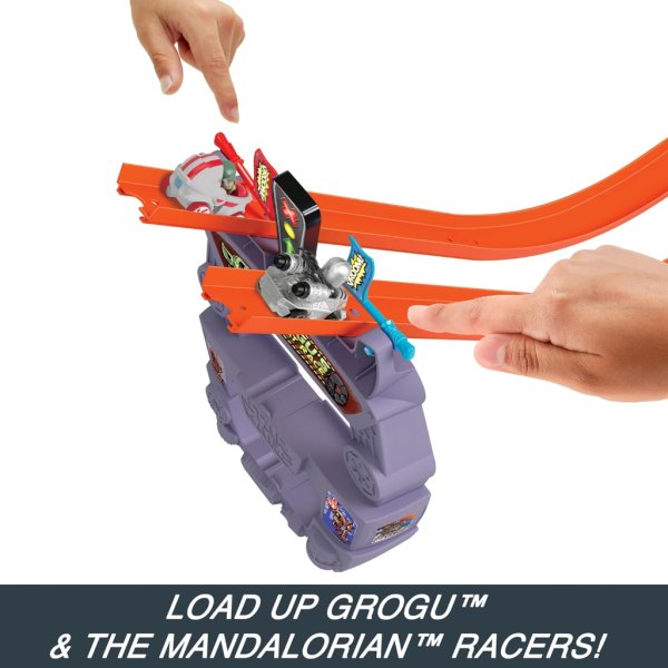 hot wheels racerverse star wars inspired track set grogu and mandalorian vehicles1