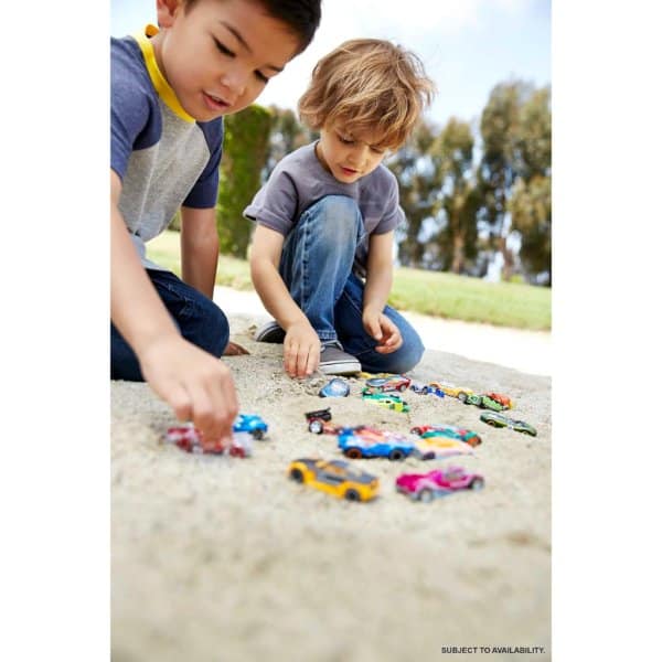 hot wheels set of 20 toy cars & trucks in 1:64 scale3