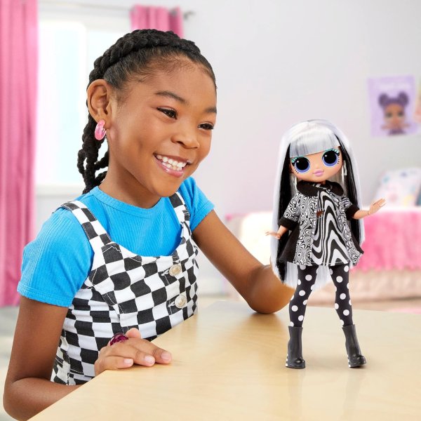 l.o.l. surprise! o.m.g. groovy babe fashion doll4
