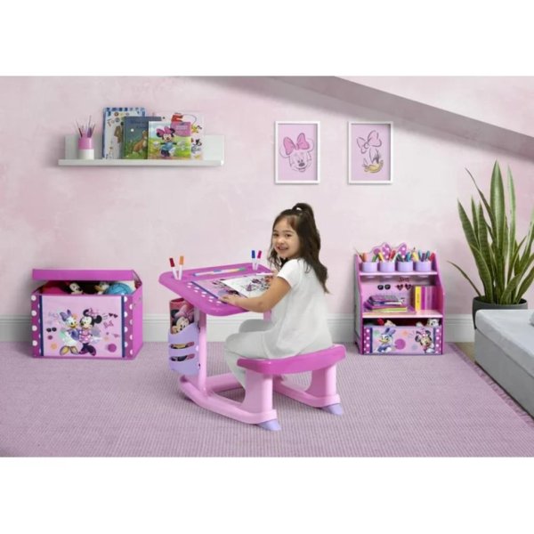minnie mouse 3 piece art & play toddler room in a box by delta children (5)