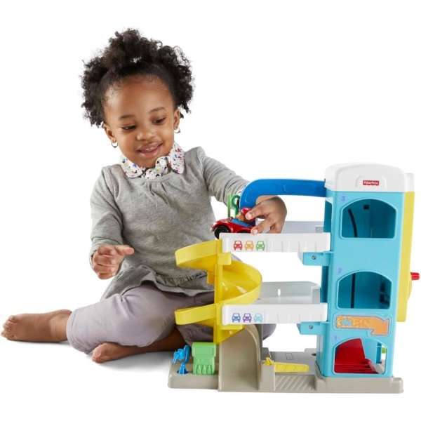 fisher price little people the helpful neighbor’s garage3