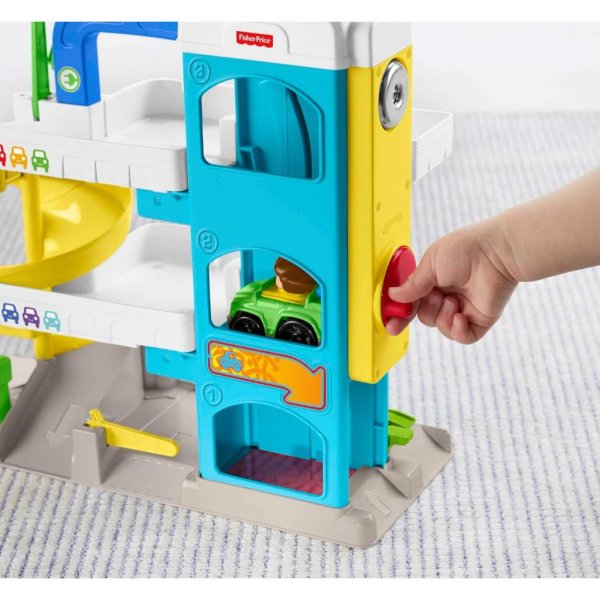 fisher price little people the helpful neighbor’s garage5