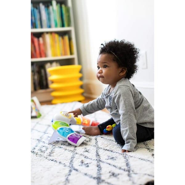 baby einstein glow & discover light bar activity station4