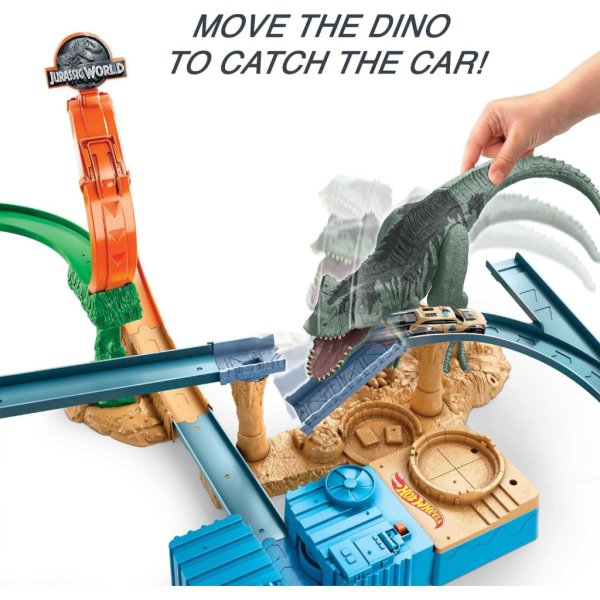 hot wheels jurassic world clash ‘n crash track set, for kids 3 years old & up5
