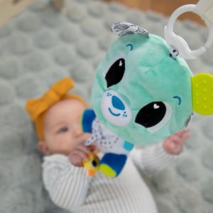 lamaze 3 in 1 surprise bear clip on baby toy4