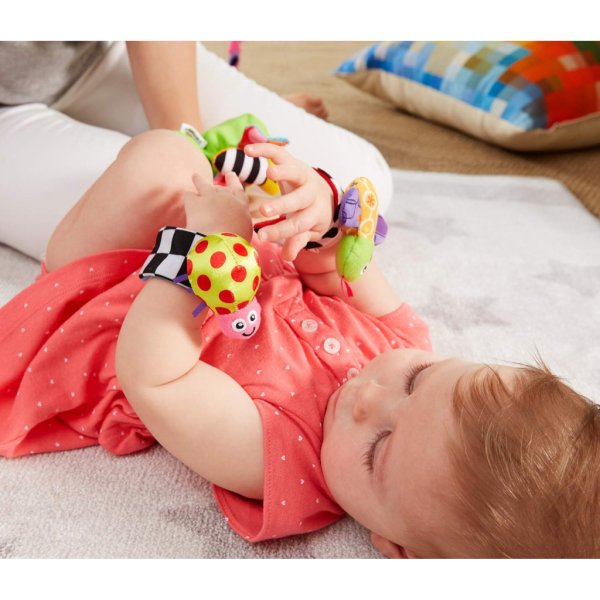 lamaze gardenbug baby foot finder socks & wrist rattle set6