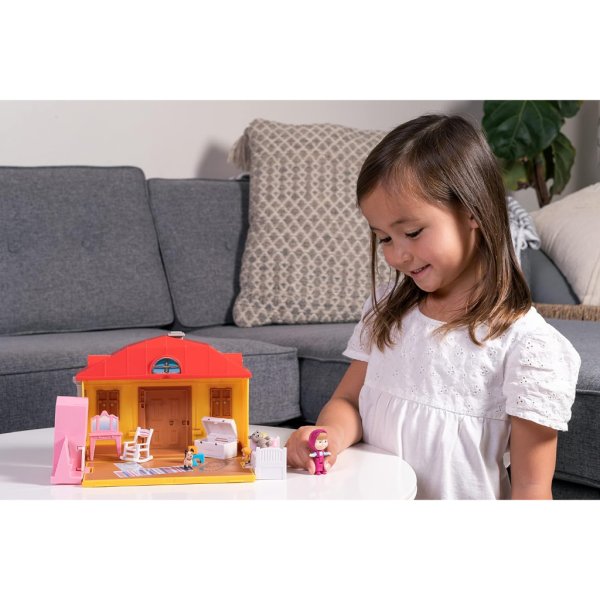 simba masha and the bear masha’s house playset9