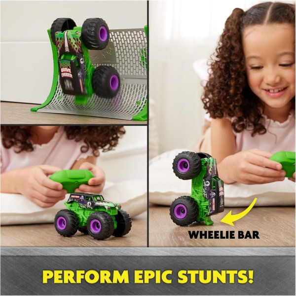 monster jam, official grave digger remote control monster truck with ramp5