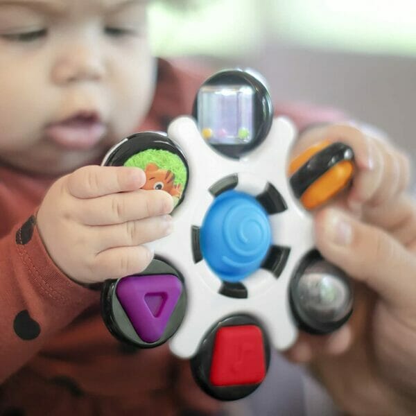 baby einstein curiosity clutch twist and pop rattle teether3