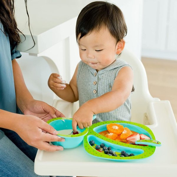 cocomelon dinnerware set toddler plates and toddler utensils4