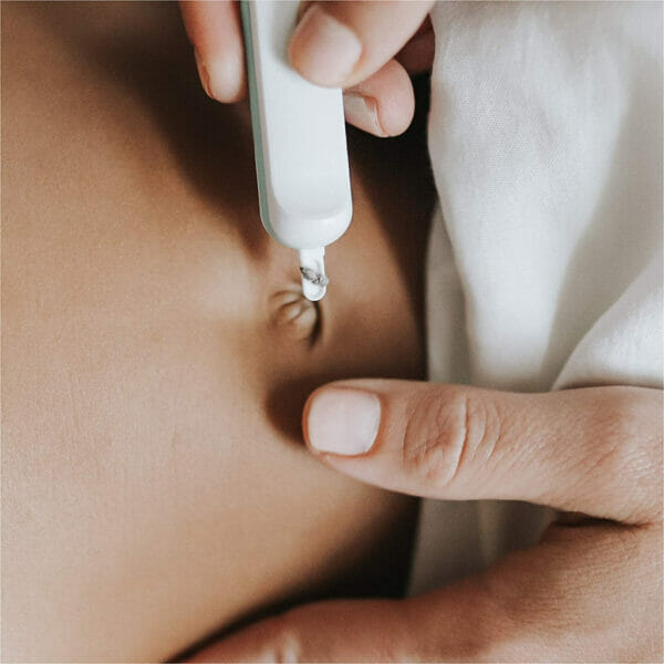 fridababy 3 in 1 nose, nail + ear picker11
