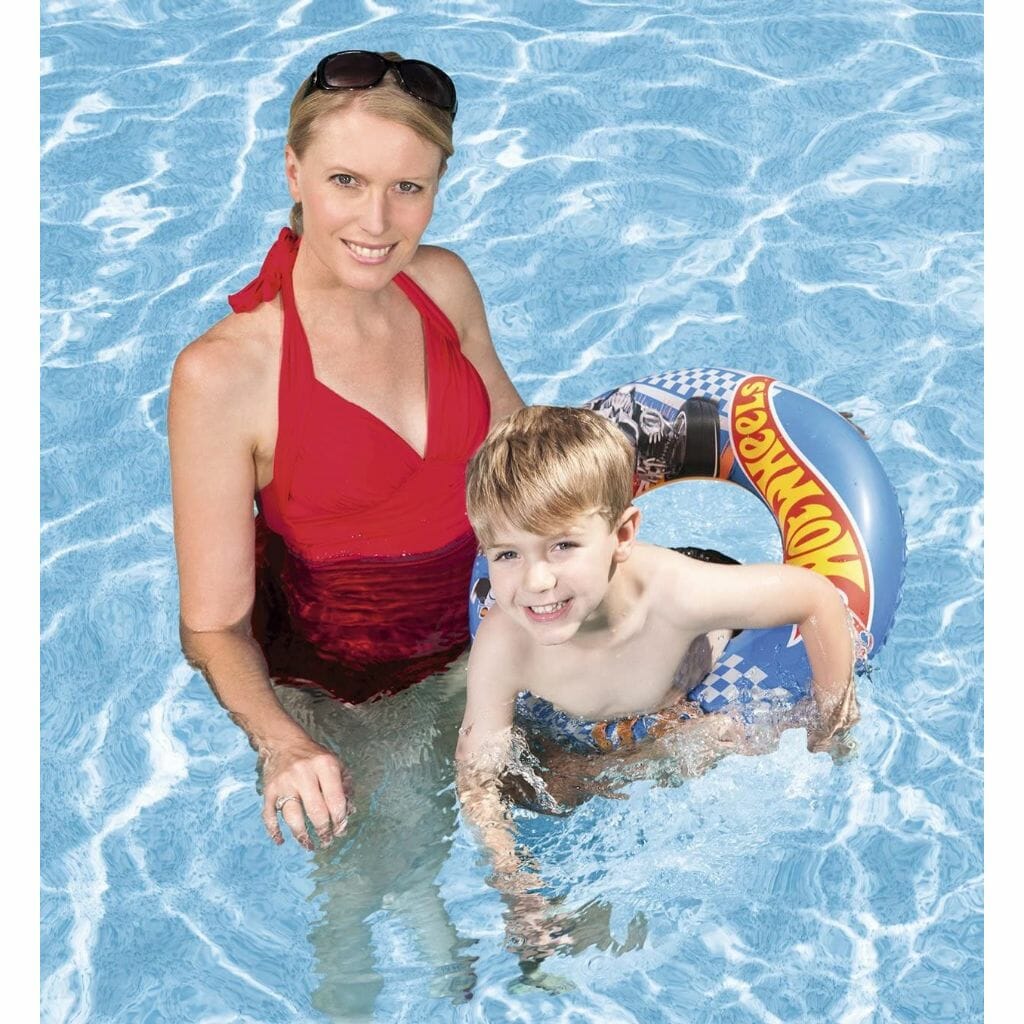 bestway hot wheels 22 swim ring1