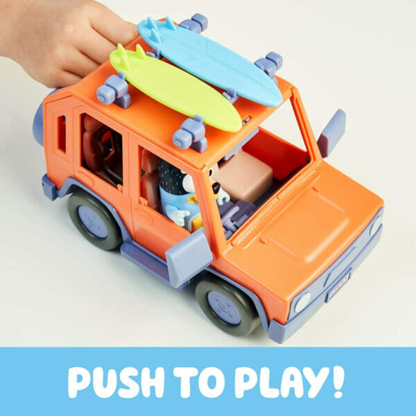 bluey heeler 4wd family vehicle four 2.5 3 figures & 1 car play vehicle5