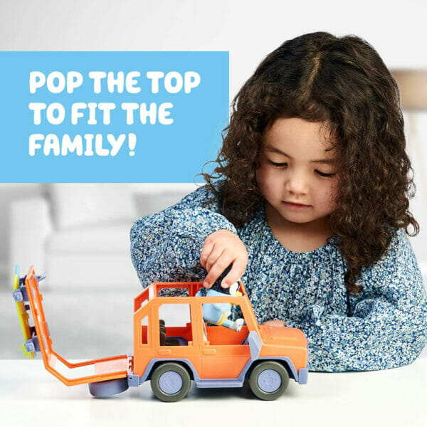 bluey heeler 4wd family vehicle four 2.5 3 figures & 1 car play vehicle6