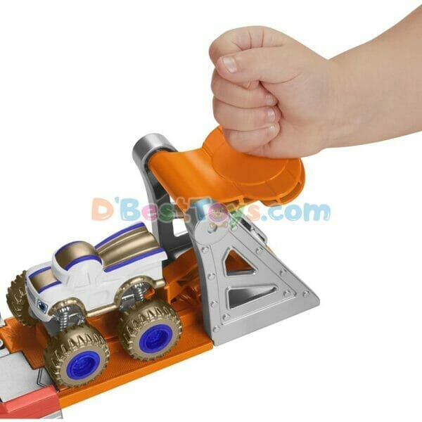 fisher price blaze and the monster machines launch & stunts hauler4