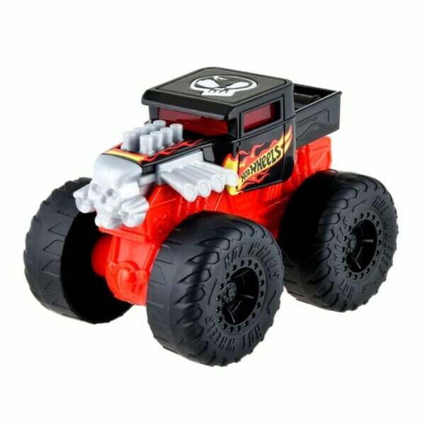 hot wheels monster trucks roaring wreckers bone shaker (1)