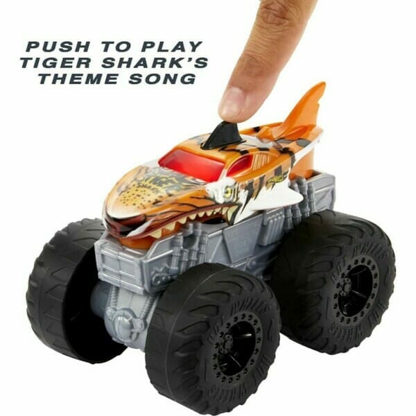 hot wheels monster trucks roaring wreckers tiger shark (2)