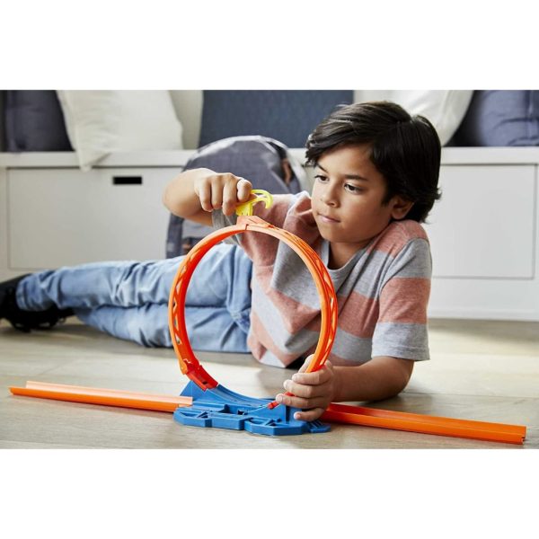 hot wheels track builder pack assorted loop kicker pack (6)