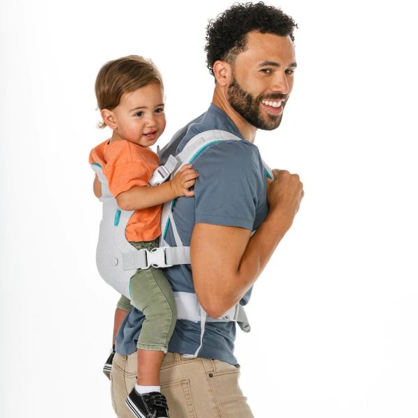 flip™ 4 in 1 light & airy convertible carrier 2