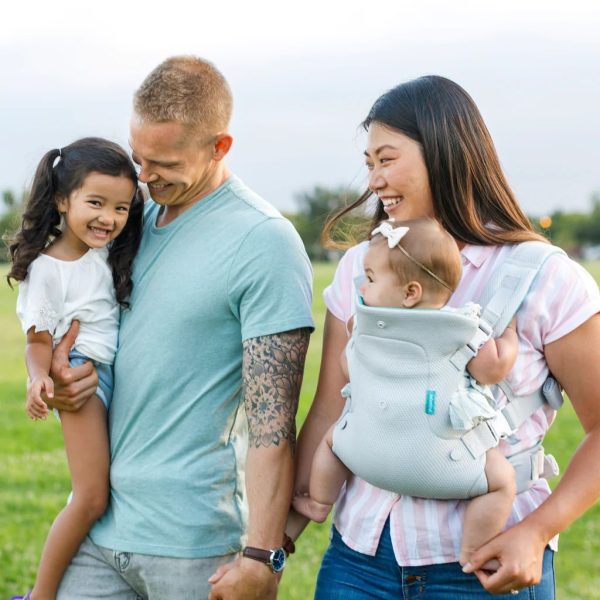 flip™ 4 in 1 light & airy convertible carrier 4