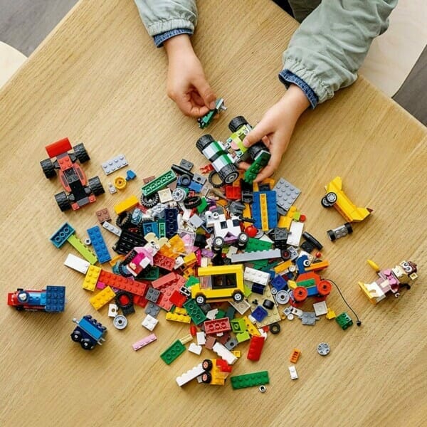 lego classic bricks and wheels 11014 kids’ building toy with fun builds (653 pieces) (6)