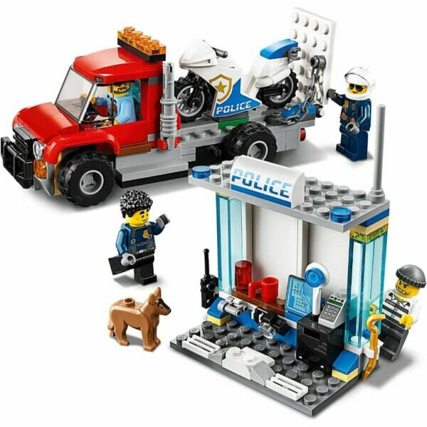 lego lego city police brick box 60270 action cop building toy for kids (301 pieces) (9)