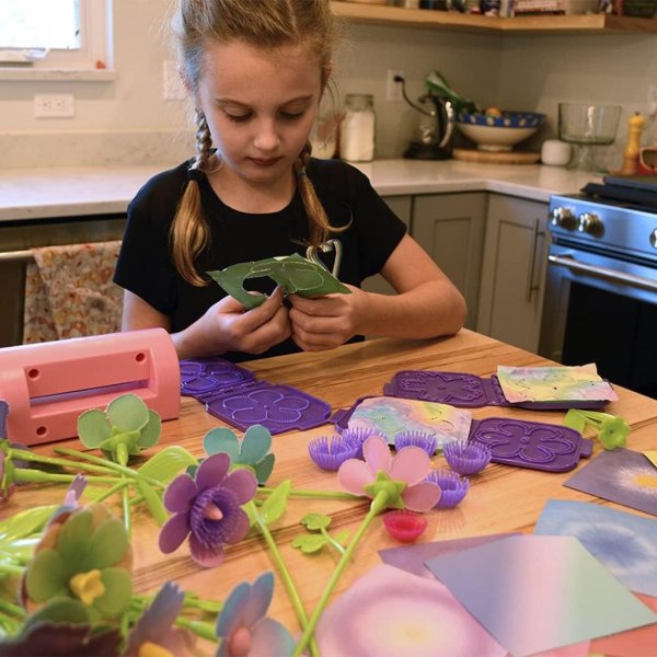playmonster fantastic flowers classic paper flower arts and craft kit4