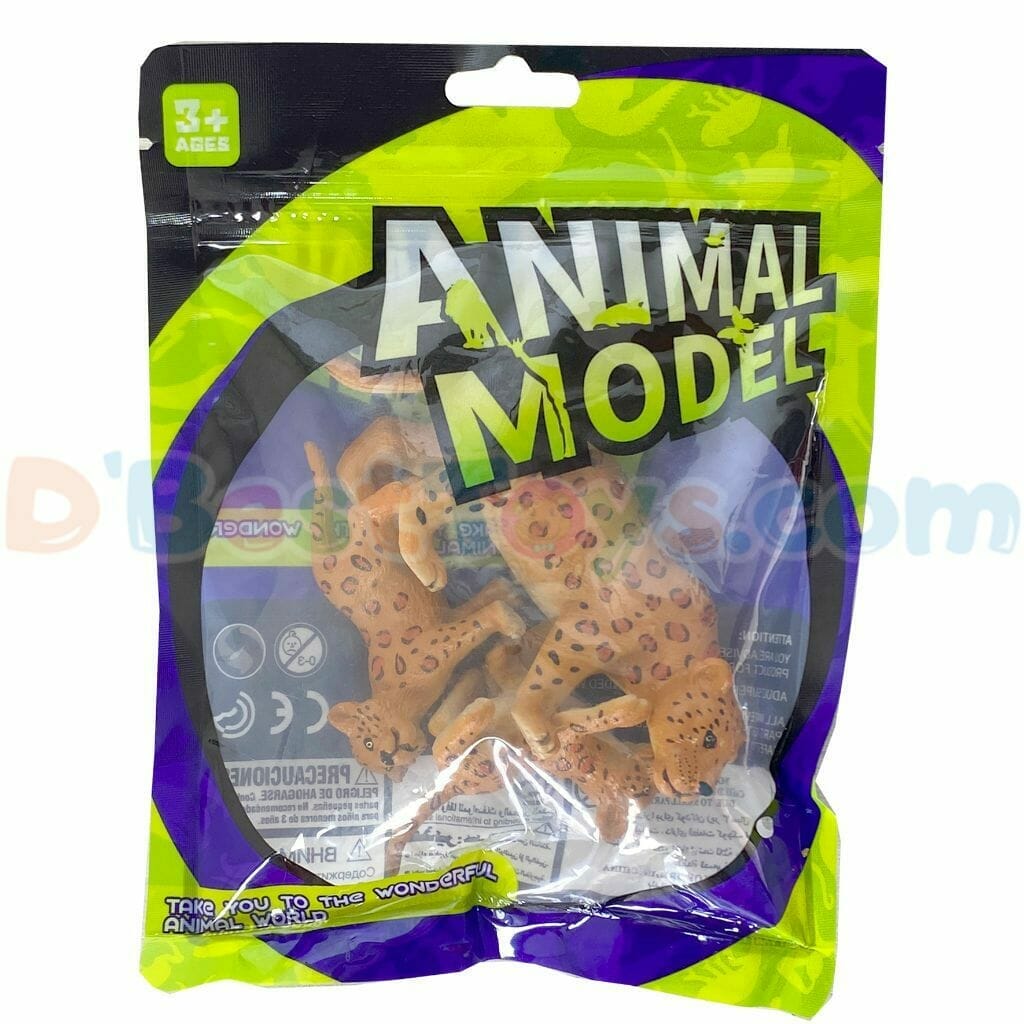 animal model cheetah and cubs