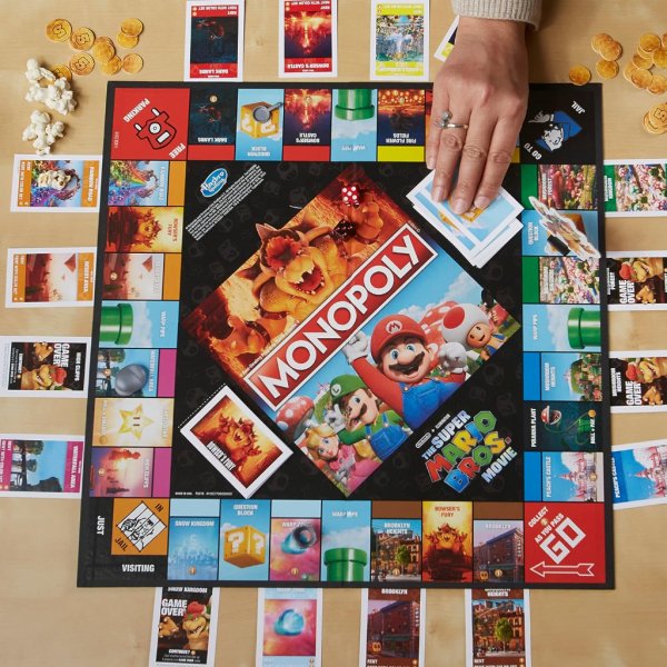 monopoly the super mario bros. movie edition board game3