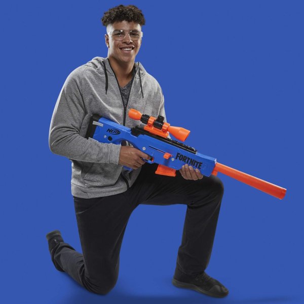 nerf fortnite basr r bolt action pistol includes 3 bush targets, removable scope, removable 6 dart clip, 6 official elite darts3