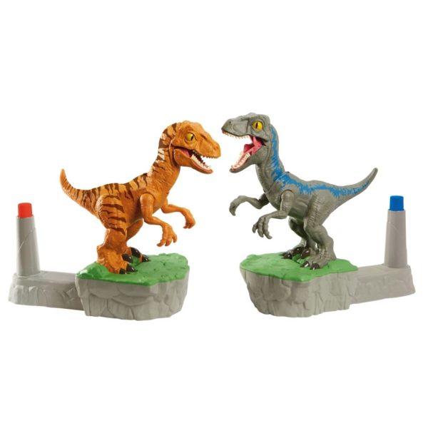 urassic world dominion rock ‘em sock ‘em robots blue vs atrociraptor game1